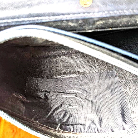 💎✨Authentic✨💎 CHANEL wallet on chain black pebbled caviar leather - Picture 6 of 6